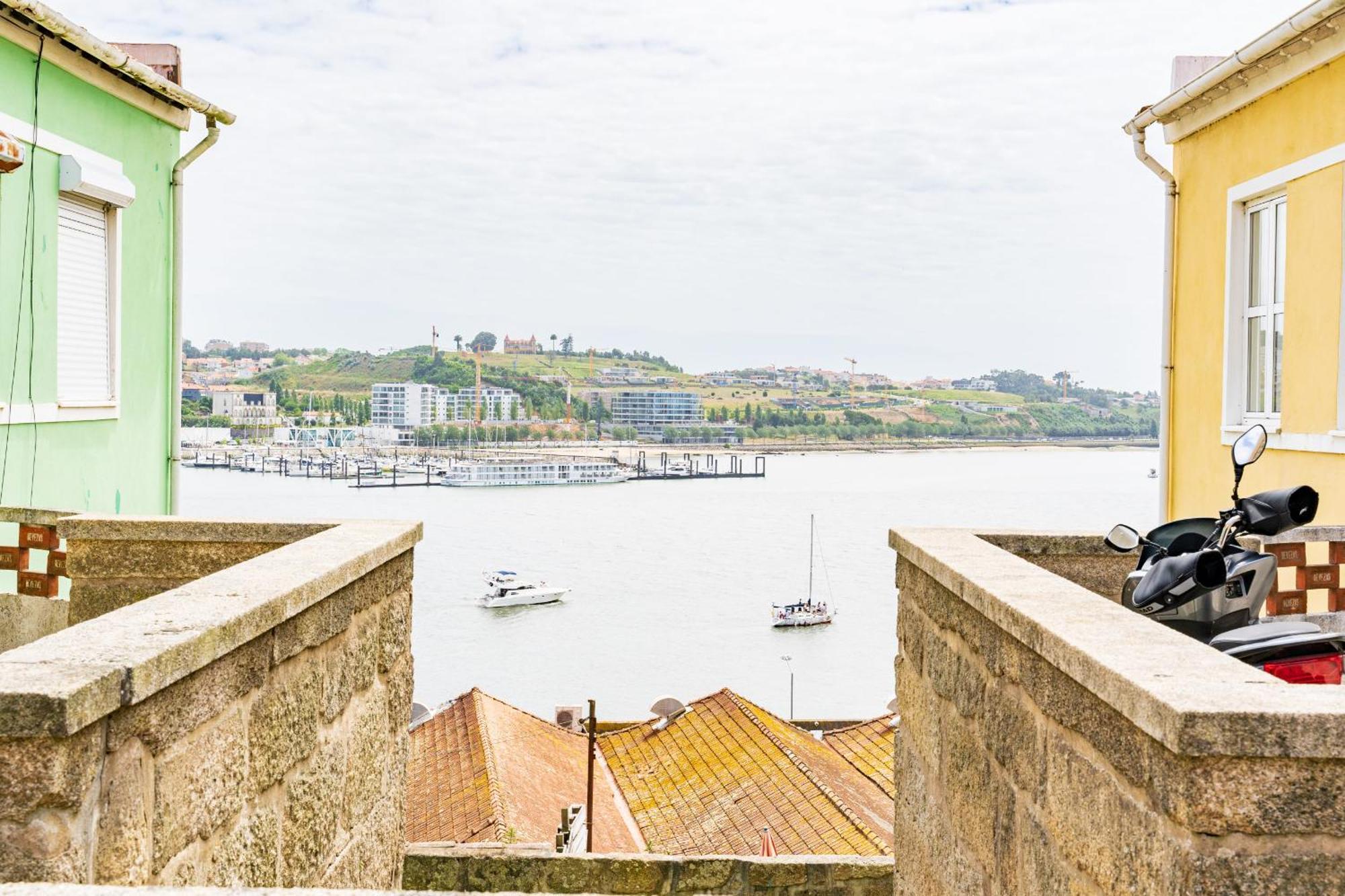 Casa Da Cotovia / Douro River Casa de Férias *